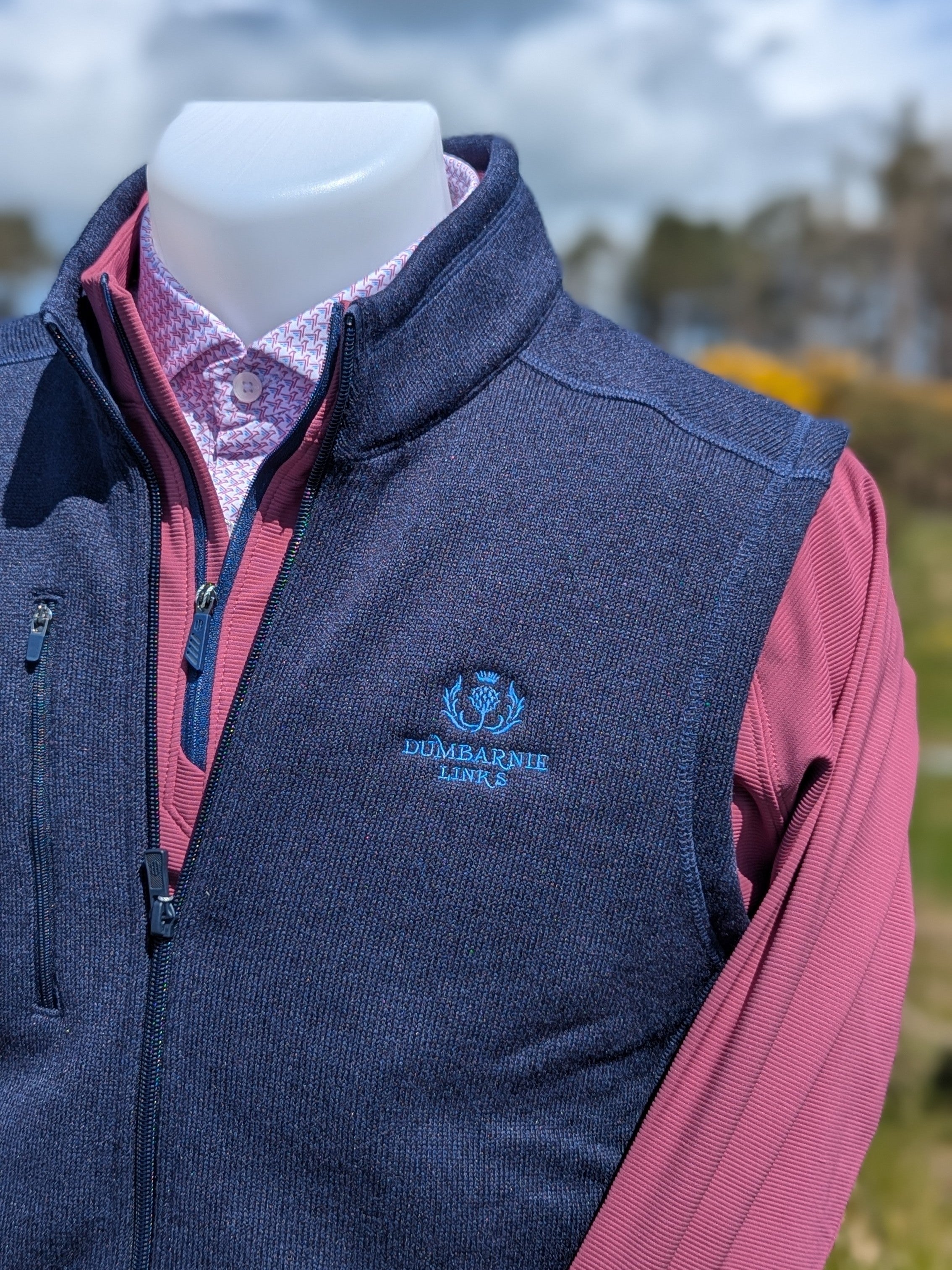 Holderness & Bourne The Ashby Vest in Heathered Dark Navy